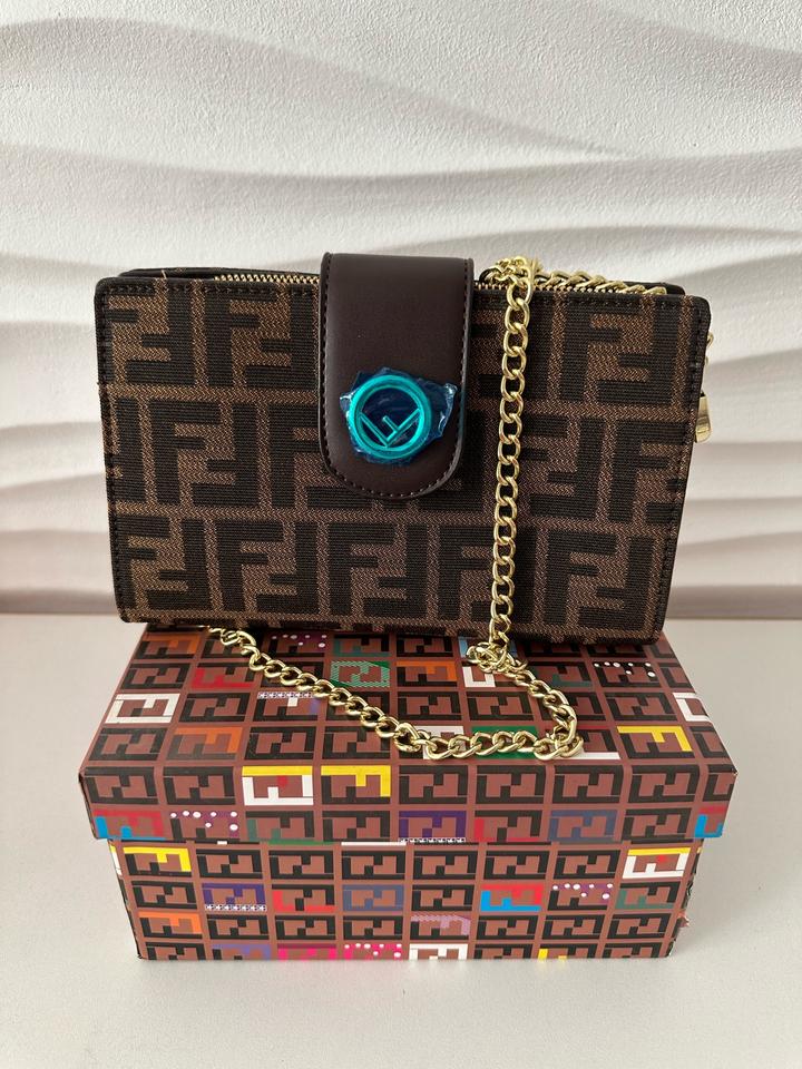 Новая сумка Fendi