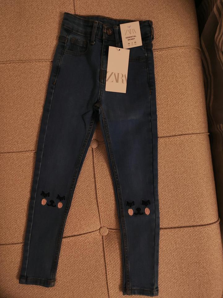 Джинсы Zara .