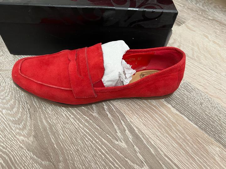 Замшевые лоферы