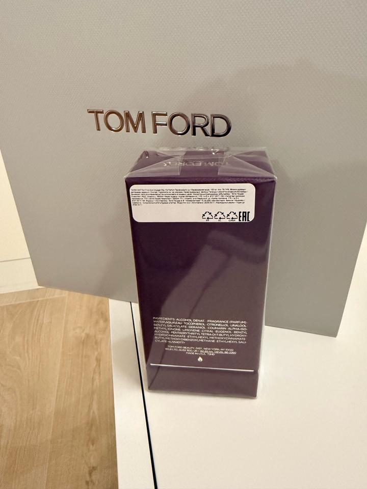 Парфюм Tom Ford OUD VOYAGER