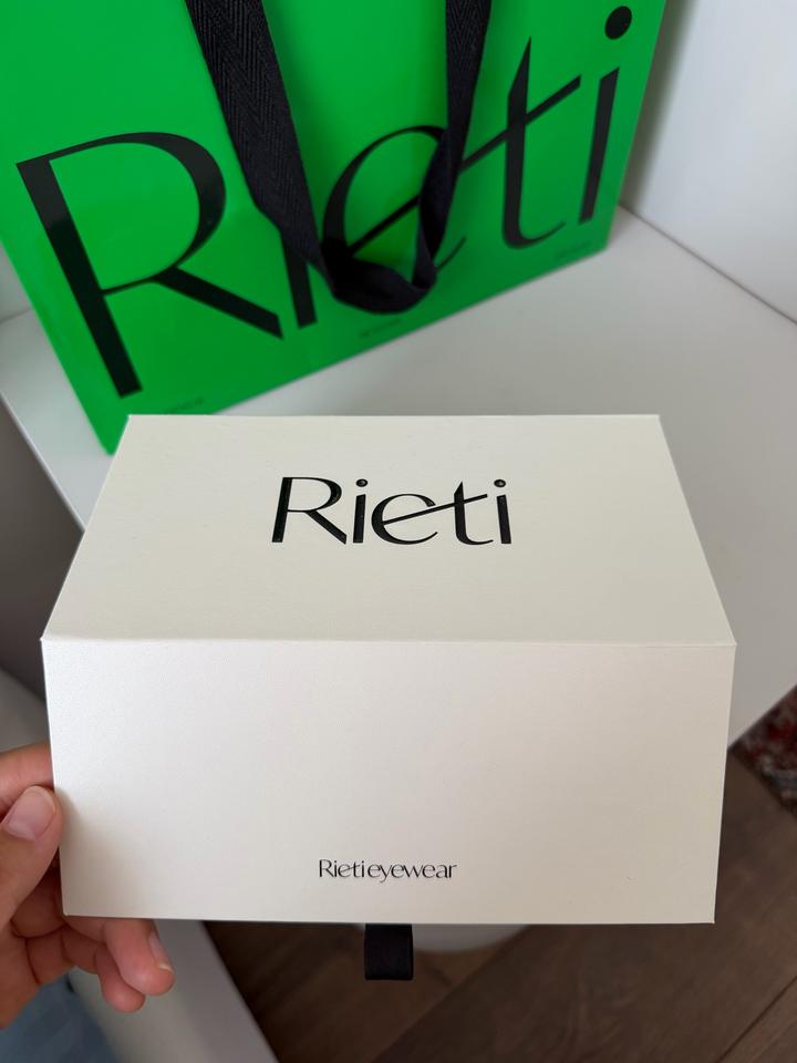 Продам новые очки Rieti
