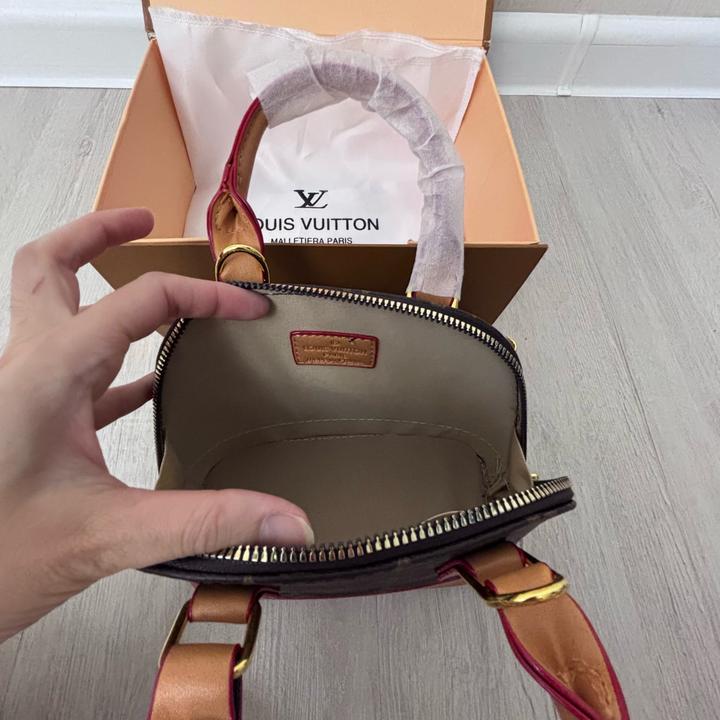 🌟 Louis Vuitton Alma Mini 🌟