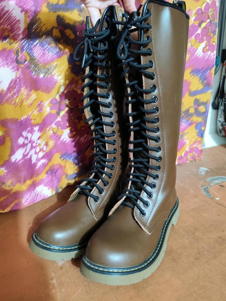 Женские сапоги из натуральной кожи 37