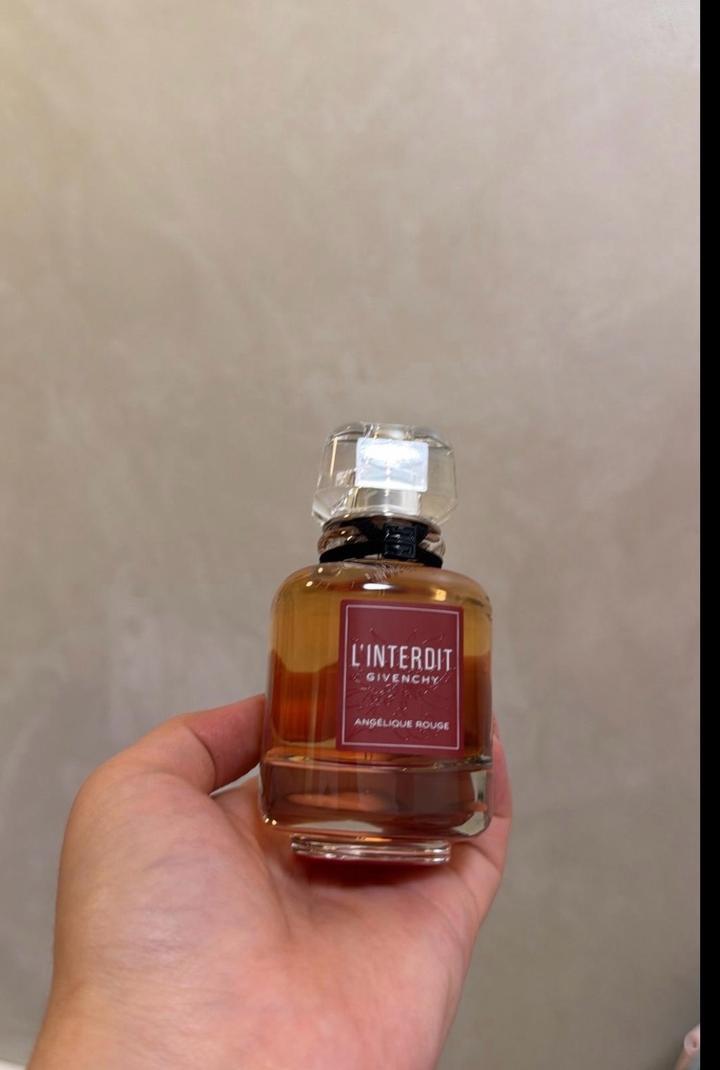 Givenchy L'Interdit Angélique Rouge