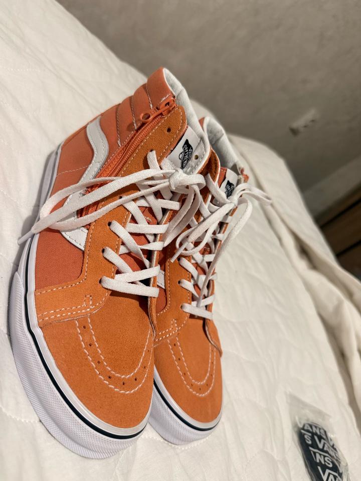 Продам новые VANS за 35000