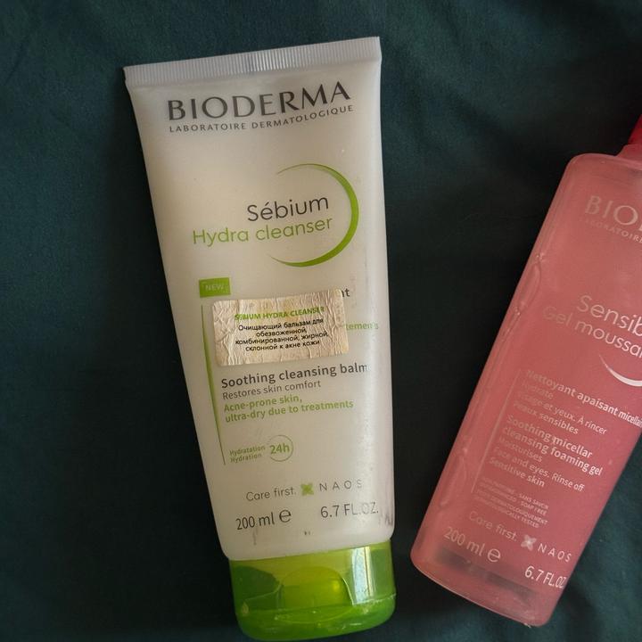 Умывашки Bioderma Sensibio / Sebium Hydra Cleanser