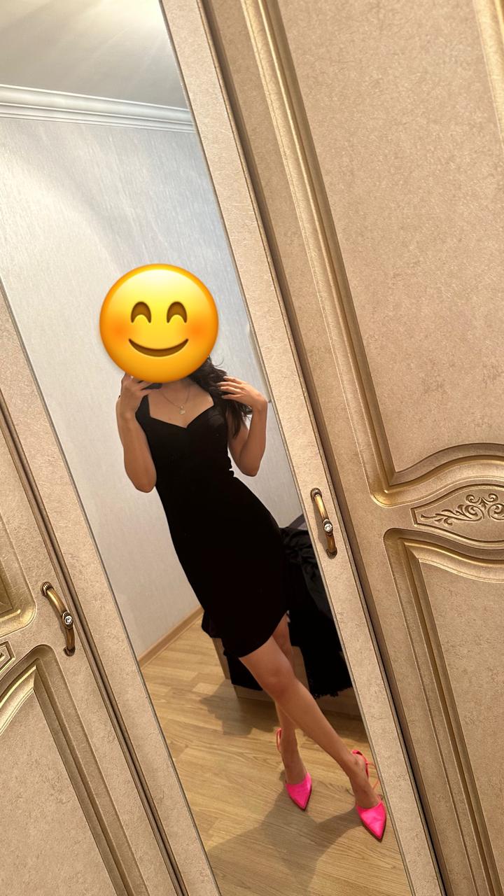 Идеальное черное платье