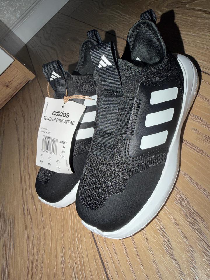 Детские кроссовки adidas