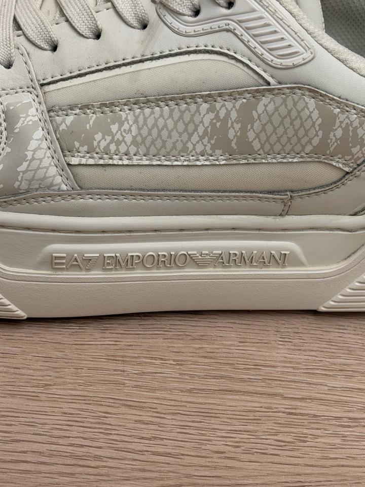 EA7 кроссовки женские