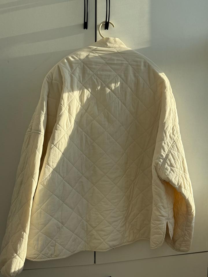 Стеганная куртка Massimo Dutti