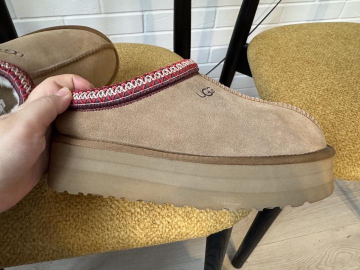 Ugg Tasman