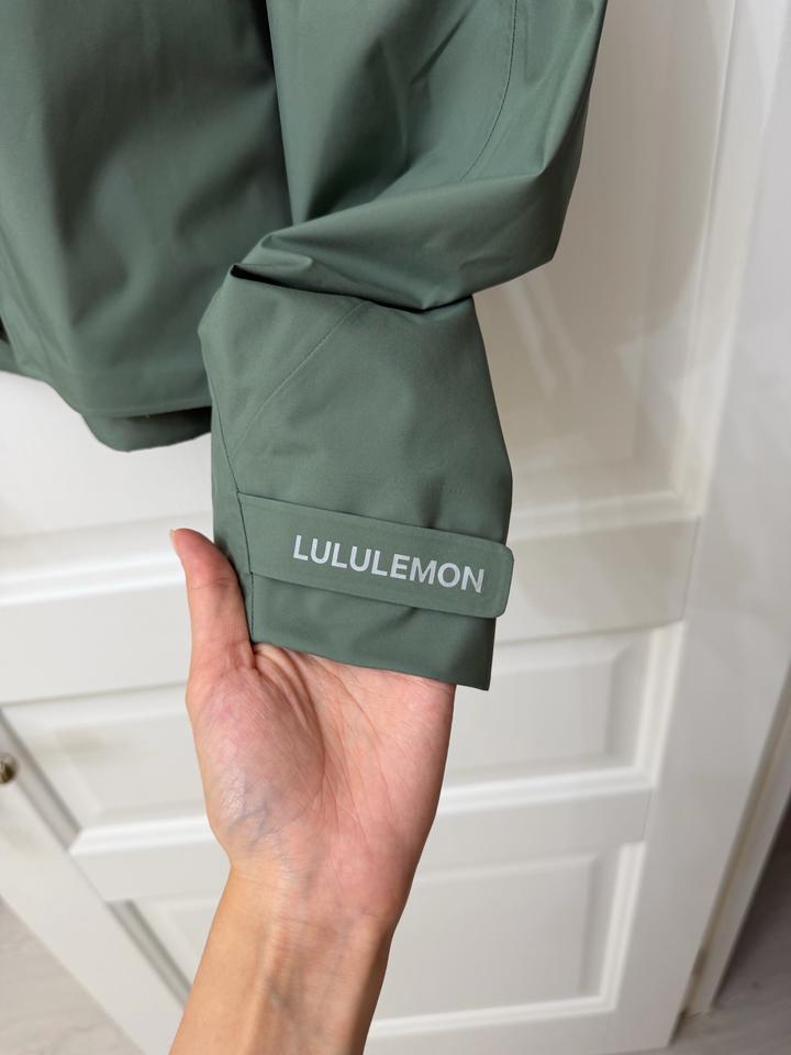 Дождивик/ ветровка Lululemon