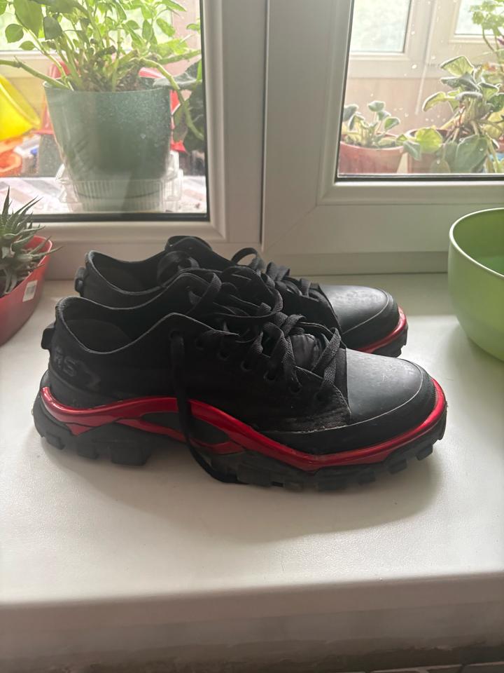 Raf simons detroid runner