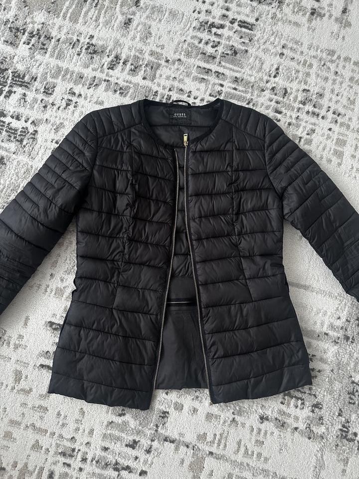 Куртка Guess р.42