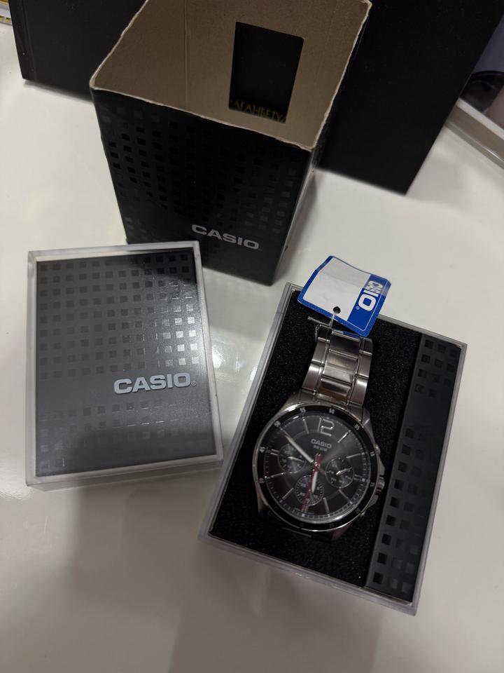 Часы Casio