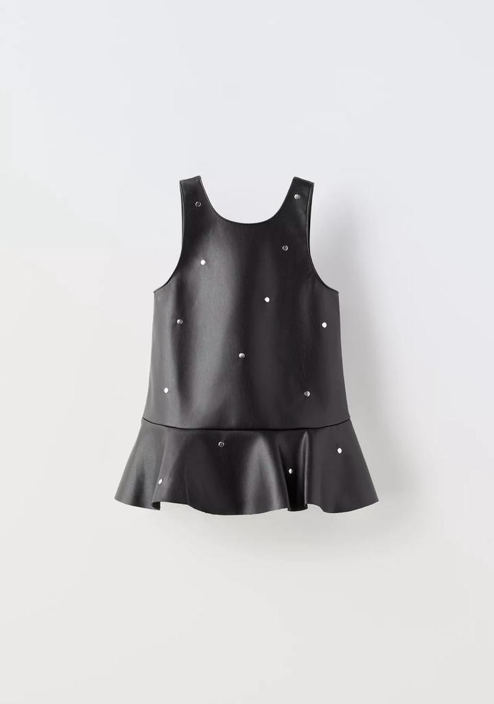 Черный кожаный сарафан от Zara