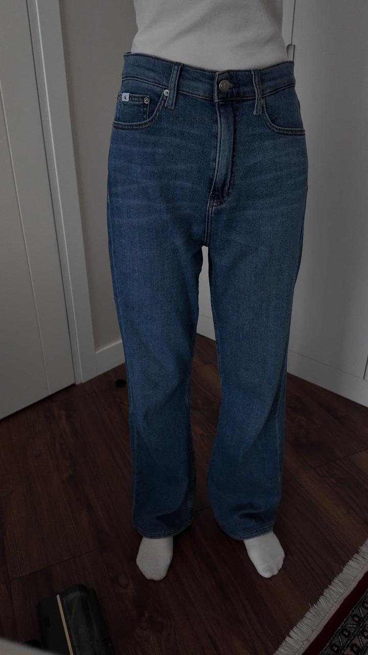 Джинсы Calvin Klein
