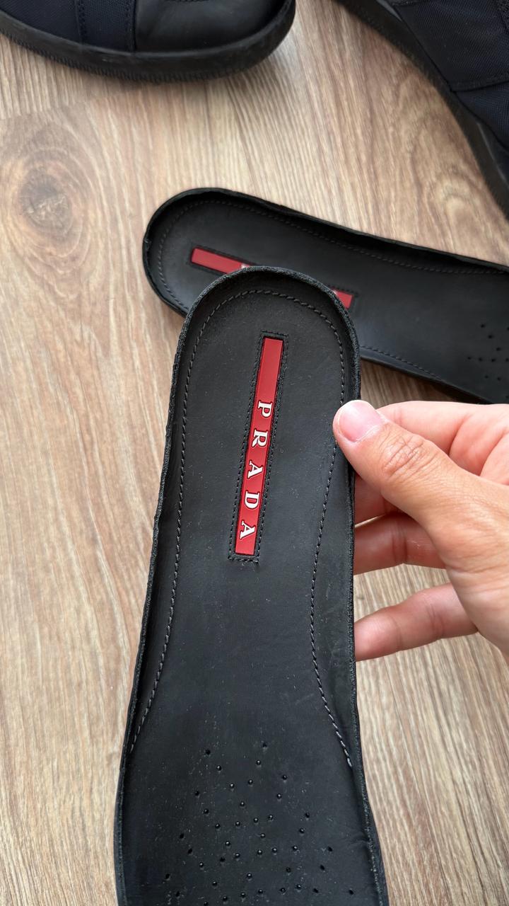 PRADA linea rossa