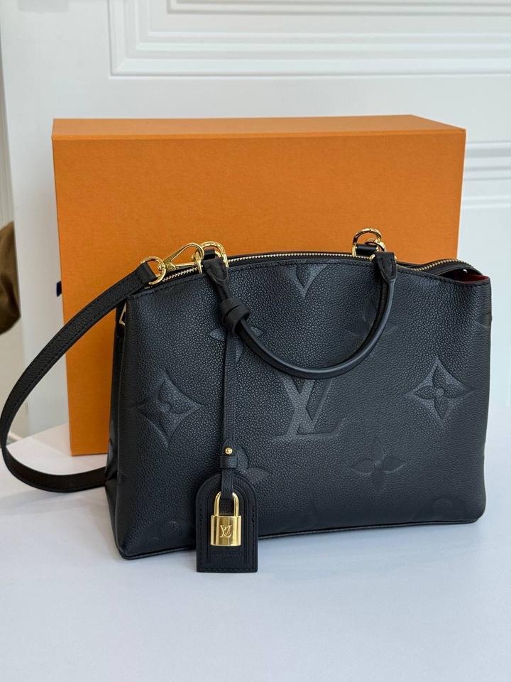 Сумка Louis Vuitton Petite Palais