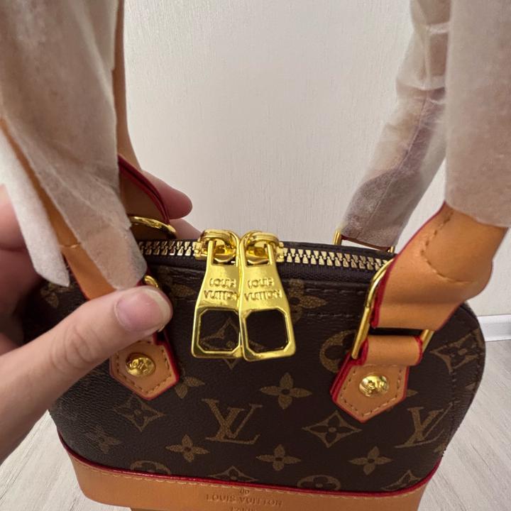 🌟 Louis Vuitton Alma Mini 🌟