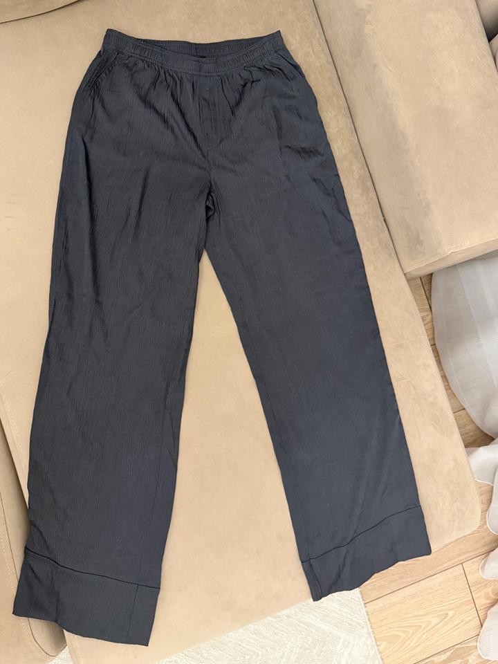Сатиновые брюки Zara (новые)