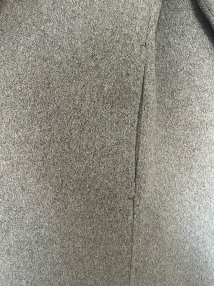 Пальто “Mango”