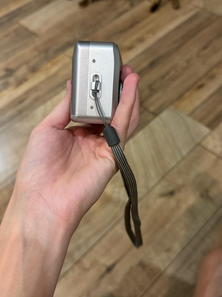 Samsung Fino 15DLX Quartz Date плёночный фотоаппарат