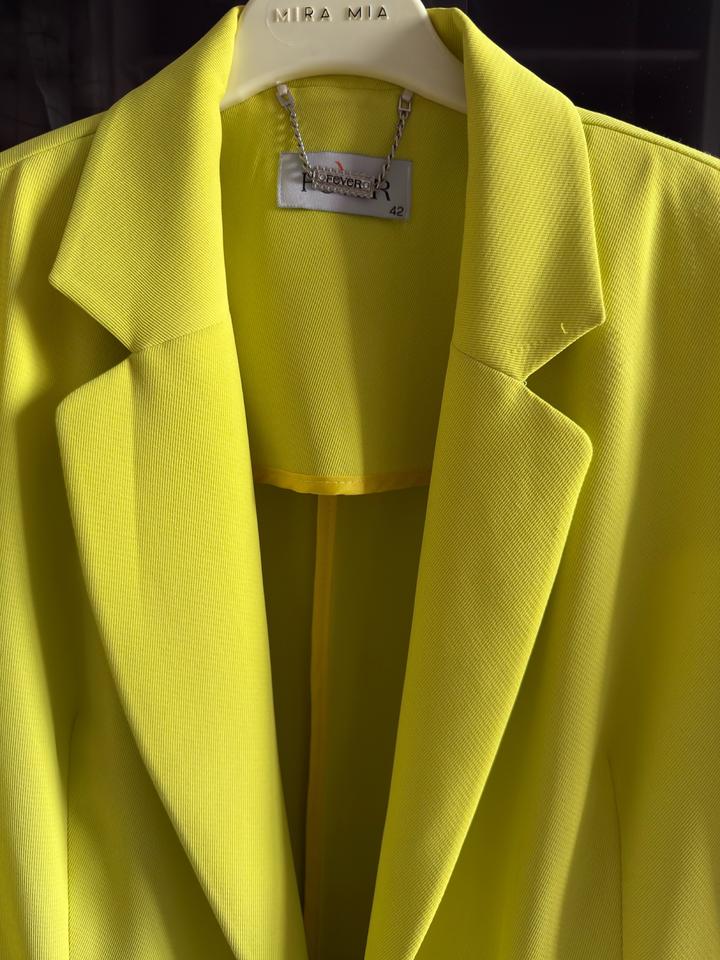 Брючный костюм