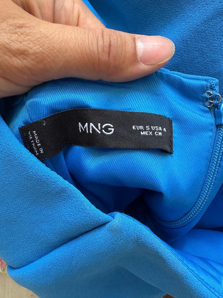 Синее платье Mango
