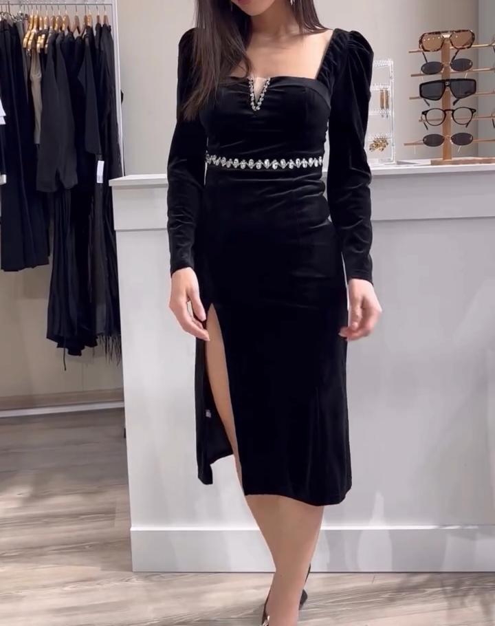 Черное платье бархат с камнями