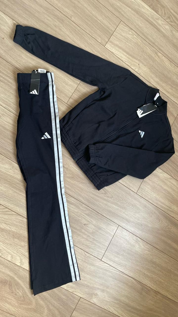 Спортивный костюм Adidas