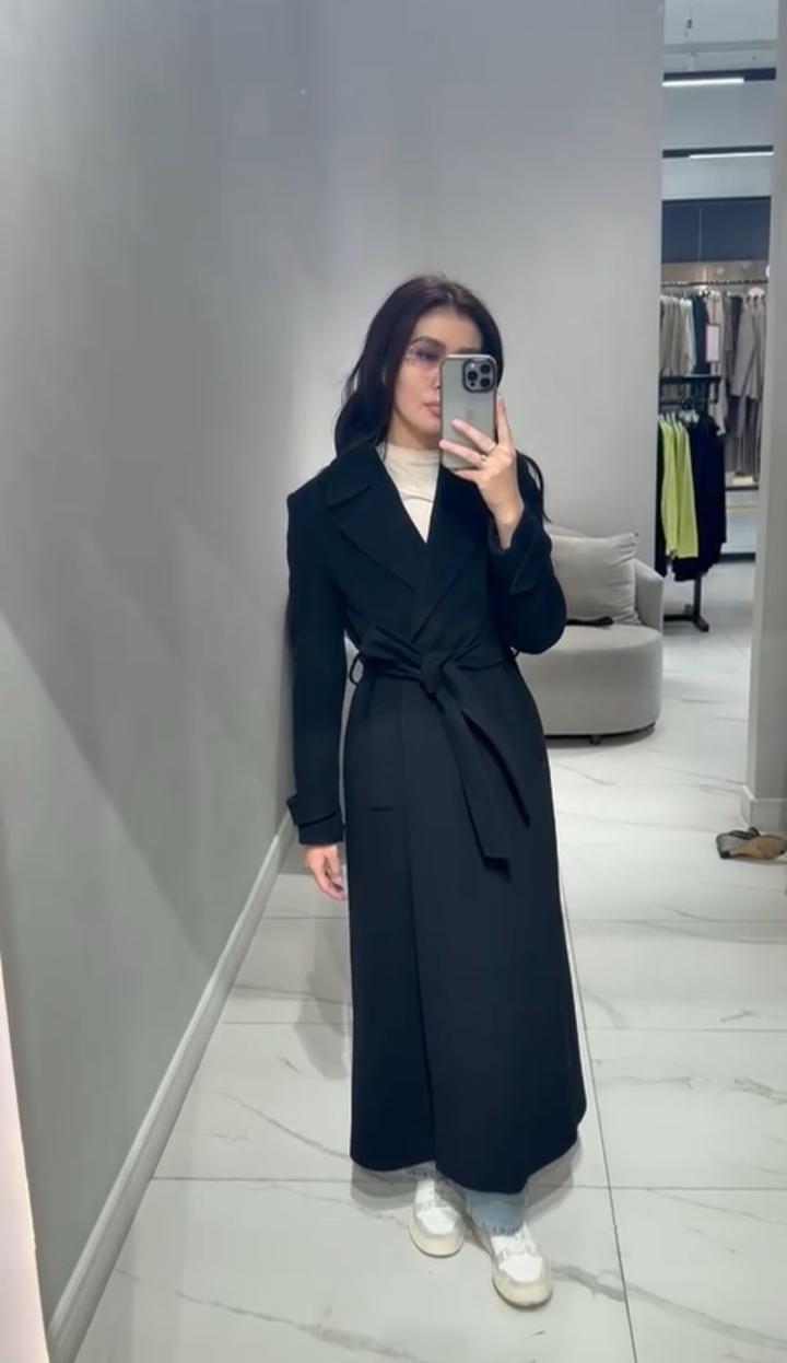 черное пальто из кашемира от премиального бренда Gizia