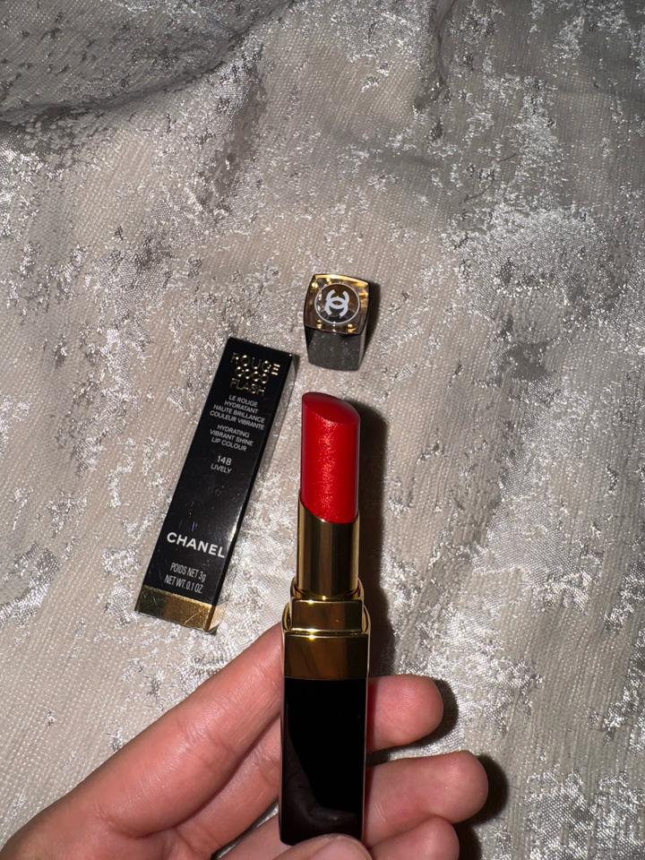 Chanel 148 lively