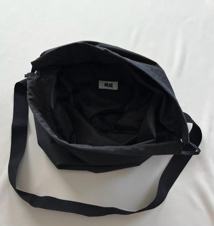 сумка uniqlo U
