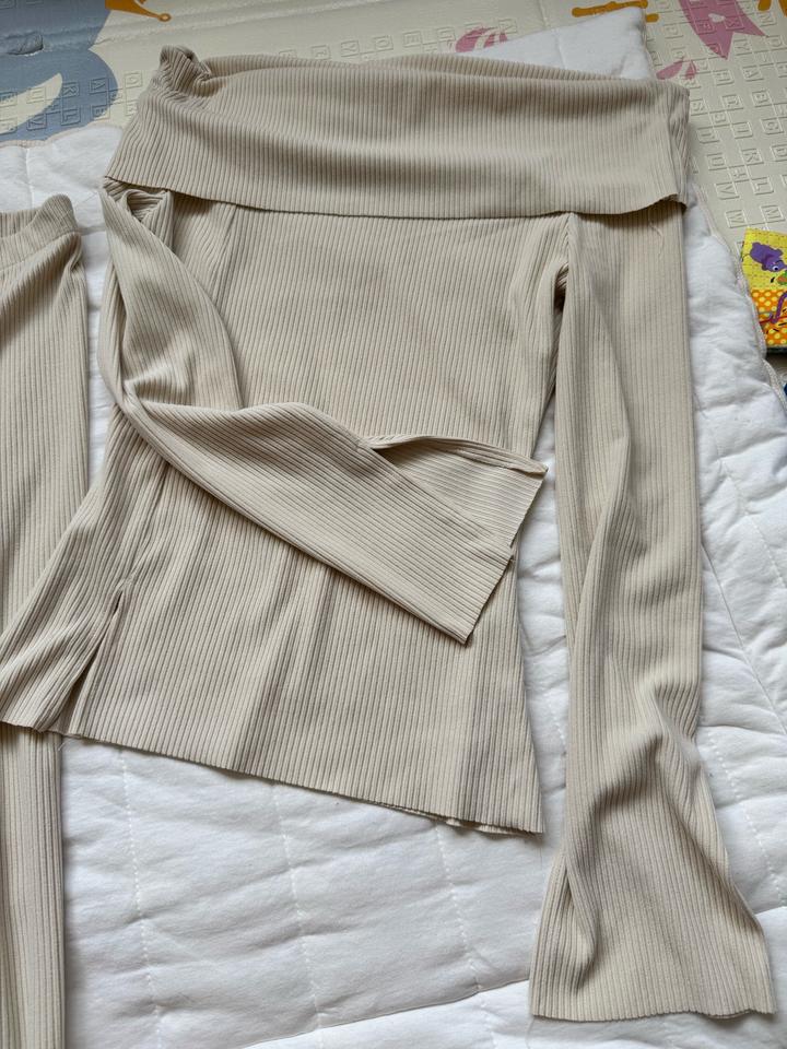 Нежная двойка в рубчик