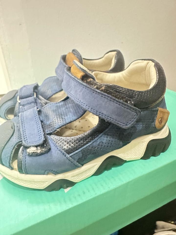 Сандали детские