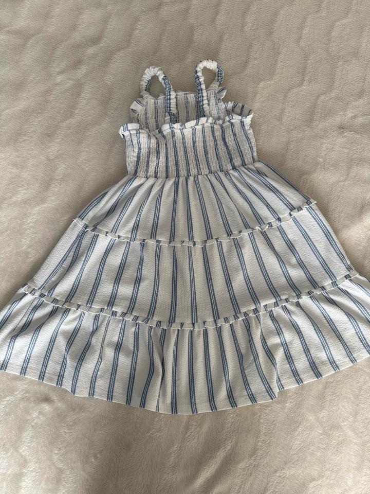 Платье на девочку от Zara