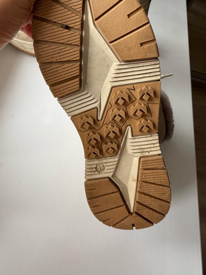 Зимние кроссовки, размер 39