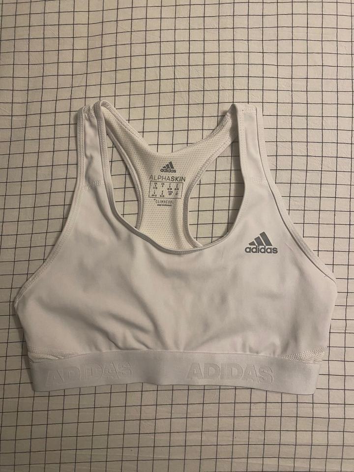Спортивный топ Adidas