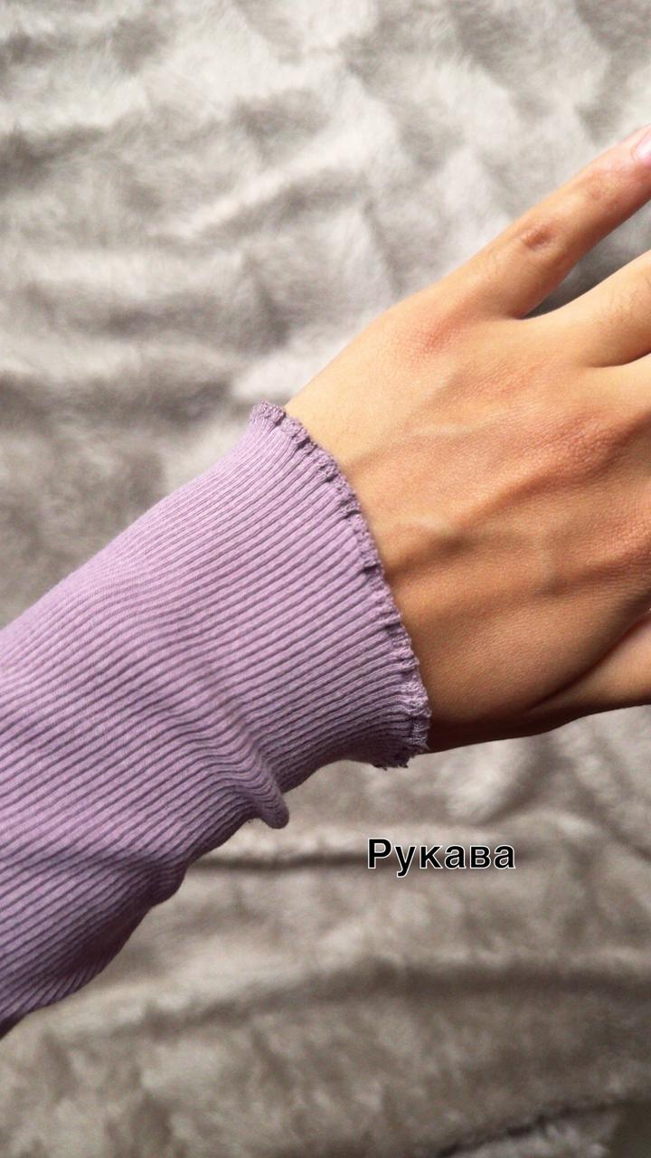 Лиловая кофта в рубчик