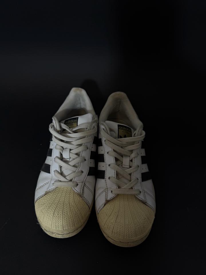 Adidas Superstar