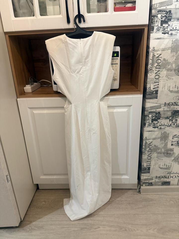 Белое платье Zara