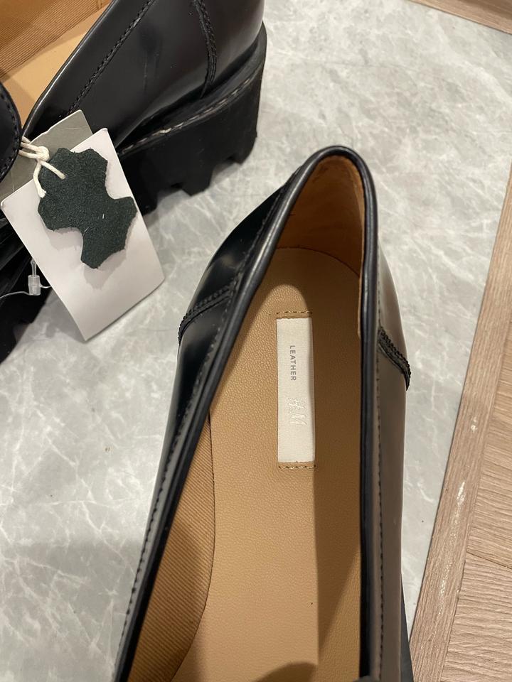 Лоферы из кожи H&M