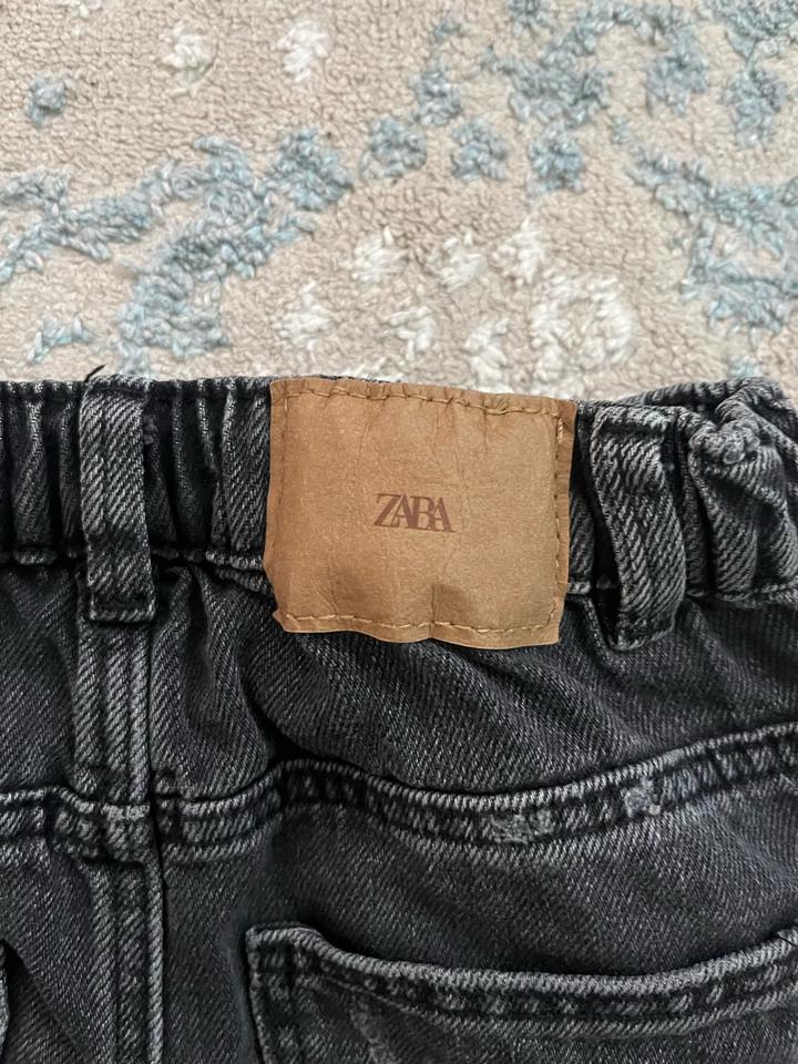 Джинсы Zara