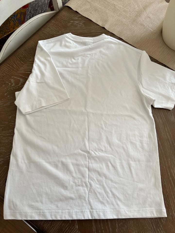 Футболка who.a.u