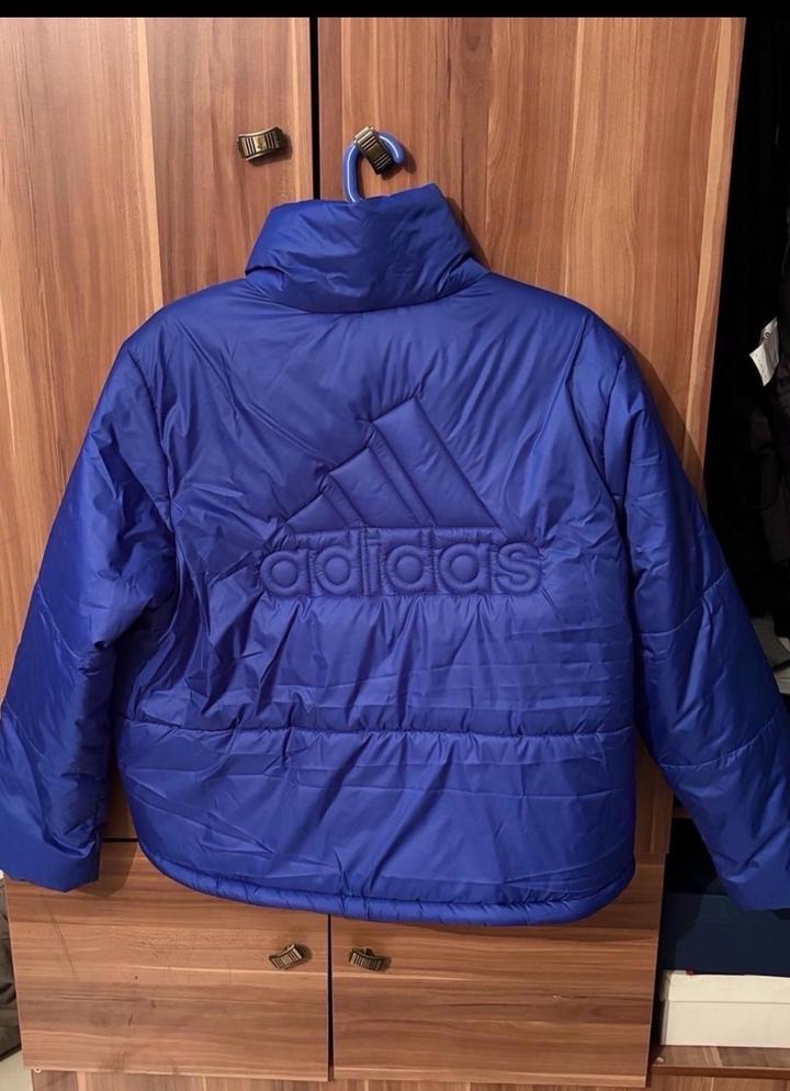 Продам куртку женскую Adidas XL