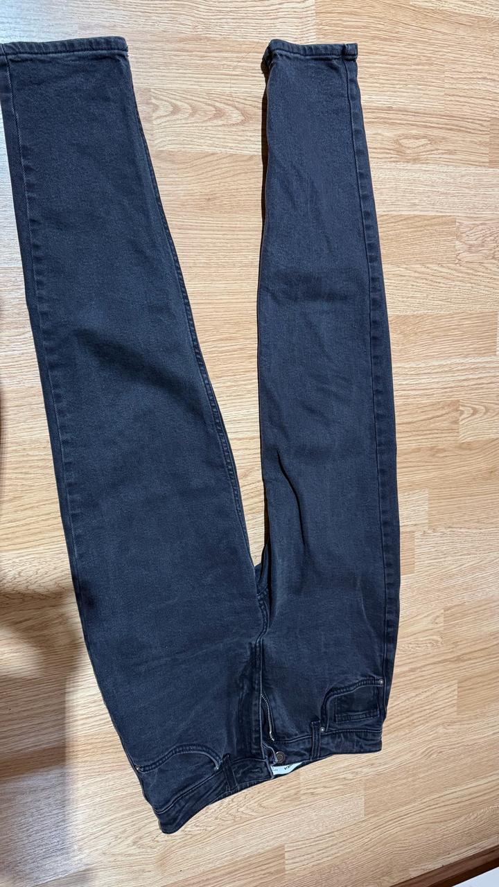 Джинсы Zara