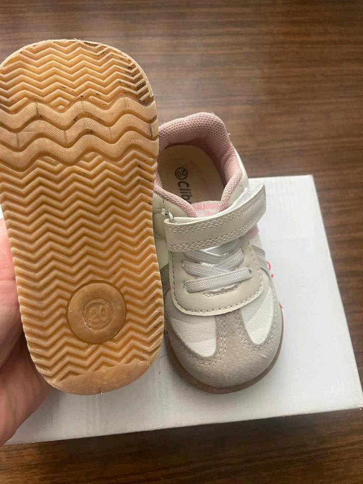 Кросовки на девочку