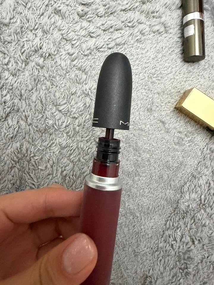 MAC помада