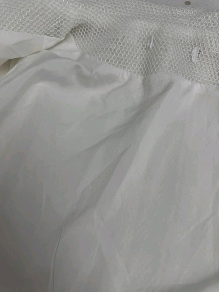 Продам костюм пиджак с шортами